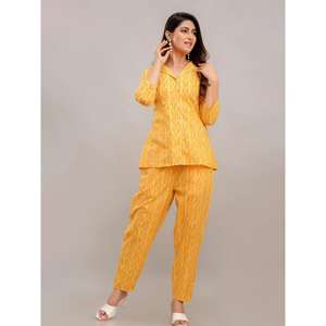 Ensemble de shorts 2 pièces imprimés jaunes pour femmes au-dessus du genou - Product Image 5