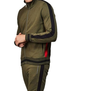 Conjunto Deportivo de Invierno para Hombre 2025, con Capucha, Forro Polar Transpirable, Diseño Personalizado con Logotipo Impreso Digitalmente, Chaqueta y Pantalones, Corte Regular, 100% Algodón - Product Image 3