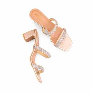 Golden FN7861 Fancy Sports pour pantoufles confortables et élégantes - Product Image 1