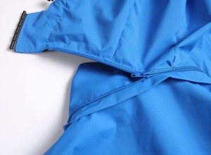 Chaqueta Impermeable Ligera con Revestimiento Invernal GORILLA POWER GEARS, 10,000 mm Gore-Tex, Diseño Plegable con Cremallera para Senderismo y Viajes - Product Image 3