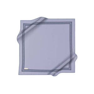 Pañuelo Largo de Seda con Estampado Digital Azul Claro para Primavera, Verano y Otoño - Product Image 1