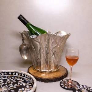 Cubitera para Bar, Enfriador de Vino y Porta Cervezas con Detalles Decorativos para Hogar, Hotel, Restaurante y Fiestas - Product Image 1