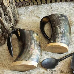 Mug en corne naturelle artisanal de qualité supérieure, personnalisé, style Viking, avec poignée sculptée sur mesure, pour fêtes - Product Image 4