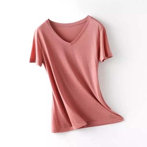 Vente en gros T-shirt personnalisé en coton et polyester à col en V pour femmes T-shirts à manches courtes avec impression de broderie avec logo personnalisé pour femmes 2025 - Product Image 5