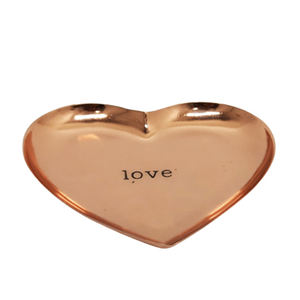 Plateau décoratif coeur en fer avec gravure amour en laiton placage antique Accents décoratifs et plateau de service - Product Image 3