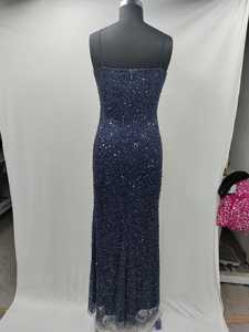 Élégante robe de soirée sans manches en maille poly perlée décor de perles brodées motif de trou de clé occasions de cocktail conception de col de bateau - Product Image 6