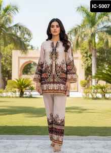 Conjunto de lino de poliéster para uso diario e informal de la India con hermoso conjunto Kurtis con estampado digital de talla grande disponible para mujer - Product Image 2