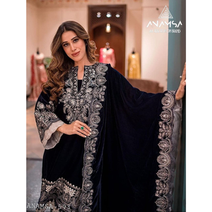 Presentando exquisito terciopelo puro pesado 9000 con secuencia bordada pesada fabricante de colecciones de trajes trabajados por Royal Export - Product Image 3