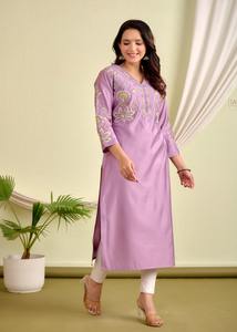 À la mode violet pur viscose broderie travail Kurti genou-longueur tenue décontracté ensemble avec taille naturelle lavable pour les femmes - Product Image 5