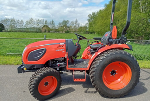 รถแทรกเตอร์ขนาดเล็ก KIOTI CK4030 HST CK5030 ใหม่/มือสอง พร้อมผานหน้า/ผานหลัง 70 แรงม้า ขับเคลื่อน 4 ล้อ ระบบเกียร์สำหรับเครื่องยนต์ ปั๊มเกียร์ ใช้ในฟาร์ม - Product Image 6