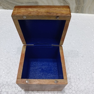 Boîte à bijoux en bois personnalisée, sculptée à la main, boîte de rangement pour bijoux, boîtes à bagues élégantes - Product Image 2