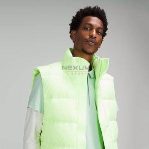 Gilet matelassé réversible OEM personnalisé sans manches gilet d'hiver à fermeture éclair pour hommes 100% gilets bouffants en polyester vente en gros - Product Image 2