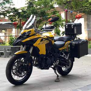 Moto de rallye d'occasion de 500 cm3, moto sportive, moto de voyage - Product Image 1