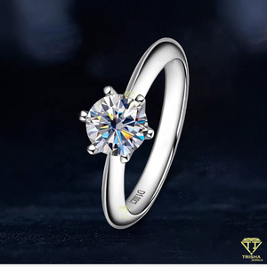 Bague de fiançailles classique avec solitaire rond brillant de laboratoire cultivé en or blanc à six griffes Design intemporel - Product Image 2