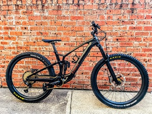 Envío de exportación para TR _ EK Madone Canyon 9.8 Bicicleta de Montaña Fuel EXe 9.7 Bicicleta Eléctrica MTB Bicicleta Eléctrica Trek Bicicleta de Montaña - Product Image 2