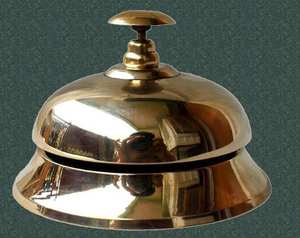 Meilleure cloche décorative de table en aluminium pour la maison et le bureau, cloche personnalisable pour la décoration de la maison et du bureau - Product Image 1