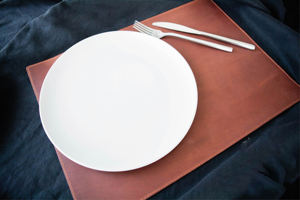 แผ่นรองจานหนังแท้ทนทานสำหรับร้านอาหารแผ่น LPM-0054ที่หรูหรากันน้ำกันความร้อนล้างทำความสะอาดได้ - Product Image 6