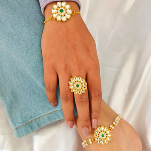 Conjunto combinado ajustable, pulsera Kundan, tobillera, anillo, recuerdo de fiesta de boda, Sangeet Mehendi Haldi Navratri, conjunto de joyería de regalos - Product Image 1