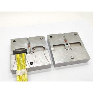 Machine de moulage basse pression pour connecteurs étanches, protection IP67, sans carbonisation - Product Image 6