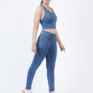 Ensemble de yoga léger et respirant pour femmes, composé d'un soutien-gorge de sport et d'un legging, nouveau design, avec logo sur le devant. - Product Image 4