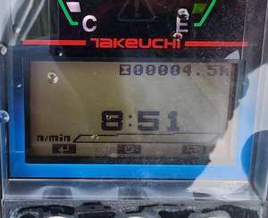 Mini-excavatrice sur chenilles Takeuchi TB230RA NEUVE avec PLC et moteur - Product Image 5