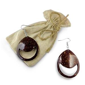 Joyería inspo Pendientes de cáscara de coco de tamaño mediano Pendientes de cáscara de coco personalizados ÁNGULO - Product Image 6