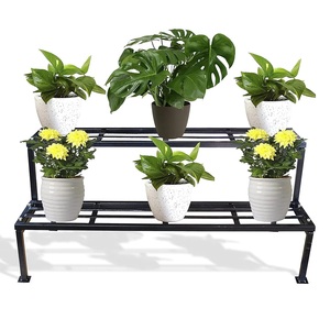 High Quality American Style Powder Coated Metal Planter Stand Decorative Figurines Creative Modal Metal Flower Vase Stand - Product Image 2