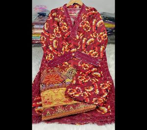 2025 Pure Lawn Full Borders Patch Impreso/Camisa bordada con el mismo pantalón estampado y colección de 3 piezas Dupatta impresa - Product Image 3