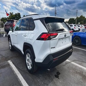 Toyotas RAV 4ไฮบริดความเร็วสูงสุดสดและสะอาดใช้โดยไม่มีอุบัติเหตุประวัติราคาดีที่สุด - Product Image 3