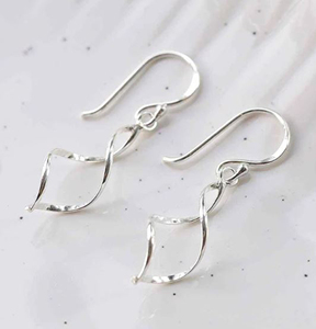Boucles d'oreilles en argent sterling 925 faites à la main pour femmes, mode, crochet unique, design personnalisé, fabricant de bijoux en argent - Product Image 1