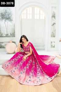 Tenue de mariage traditionnelle indienne semi-couturée en Chinon, Lehenga Choli avec broderie de sequins et ensemble Dupatta pour femme - Product Image 6