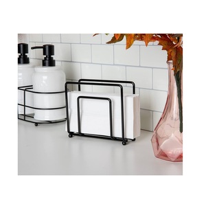 Porte-serviettes en fer noir mat mort de conception classique avec décoration de table pour la maison et l'hôtel indien fait à la main - Product Image 4