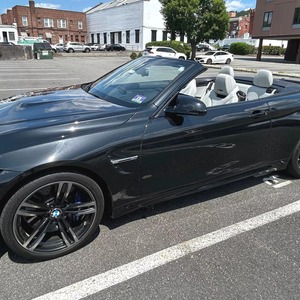 2017 d'occasion B M W M 4 Convertible Ventes saisonnières Voitures d'occasion haut de gamme - Product Image 1