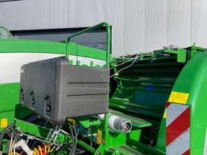 Presse à balles ronde à chambre fixe McHale F5400 haute performance - Product Image 6