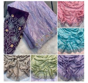 Dernière tendance élégante boutique indienne Designer Blouse Sari en soie Dernier sari exclusif Mariages ethniquesTenue de fête de mariée ethnique - Product Image 4