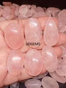 Pierre précieuse polie naturelle de pierre de cristal de quartz rose pour des bijoux et la guérison - Product Image 4