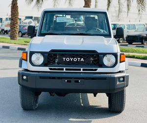 Toyota Land Cruiser 79 d'occasion, cabine simple, 2.8L diesel, 4x4, boîte manuelle, à vendre - Product Image 4