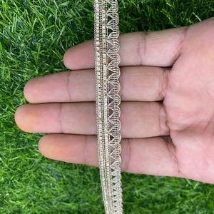 Bordado hecho a mano de encaje Alencon de lujo con cristales y perlas de Swarovski para mangas nupciales de catedral y conjuntos de alfombras rojas - Product Image 1