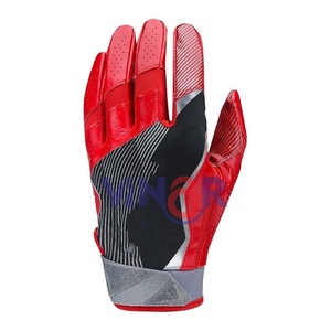 Alfombra Deportiva de Alta Calidad con Diseño de Guantes de Fútbol Americano, con Correa de Cierre, Ajuste Estable para las Manos, Logotipo y Diseño Personalizados - Product Image 3