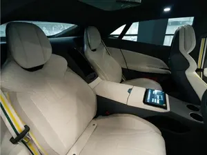 L U T O S S Emeyar Sedán 2024, Tracción en las Cuatro Ruedas, Doble Batería de Litio, R18, Cuero, Techo Panorámico Oscuro, Cámara Trasera - Product Image 3