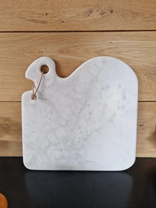 เขียงหินอ่อนสีขาวรูปทรงพิเศษ เขียงคุณภาพพรีเมียมสำหรับเตรียมอาหาร ทำอาหาร และเสิร์ฟอาหารในชีวิตประจำวัน จากประเทศอินเดีย - Product Image 2