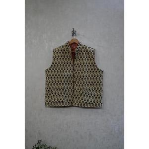 Chaleco Acolchado de Algodón para Mujer, Sin Mangas, con Cierre de Botones, Ecológico, Informal, de Invierno, Hecho a Mano, con Estampado Étnico, Lavinas - Product Image 2