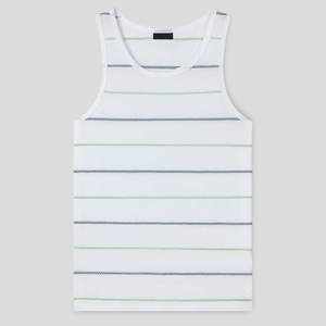 Camiseta sin mangas ligera para hombre hecha con tela de alta calidad para una mayor comodidad durante el calor y la alta actividad - Product Image 3