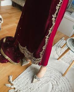 Costume Salwar trois pièces de style afghan, couleur marron, motif unique, spécial saison des mariages, prix abordable chez SIE - Product Image 4