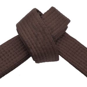 Cinturones de Karate de artes marciales de alta calidad hechos a medida Última moda Artes marciales Karate en cinturones Bjj de color sólido personalizados OEM - Product Image 4