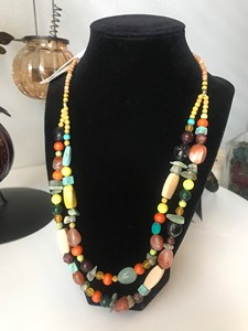Collier en résine bohème avec perles de pierres naturelles, bijoux superposés multicolores en pierres précieuses, pièce maîtresse unisexe tendance pour femme - Product Image 3