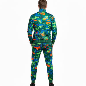 Conjunto Deportivo de Camuflaje para Hombre de Calidad, Diseño Atlético Moderno, Tela Cómoda para Entrenamiento, Viajes y Estilo de Vida Casual - Product Image 2