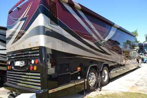 Precio al por mayor: Autocaravana RV Usada Prevost Featherlite H3-45 Clase A <span class=keywords><strong>2020</strong></span> con Interior Espacioso en Venta - Product Image 4