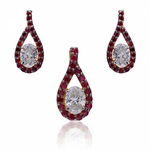 Ensemble de pendentifs charme solitaire en rubis, bijoux fins de luxe sophistiqués pour femmes, adaptés aux mariages, anniversaires, styles festifs - Product Image 1