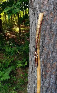 Canne en bois réglable à prix DRIVEN avec nœuds multiples Bâton de marche en bois solide pour les aînés par Standard International - Product Image 3